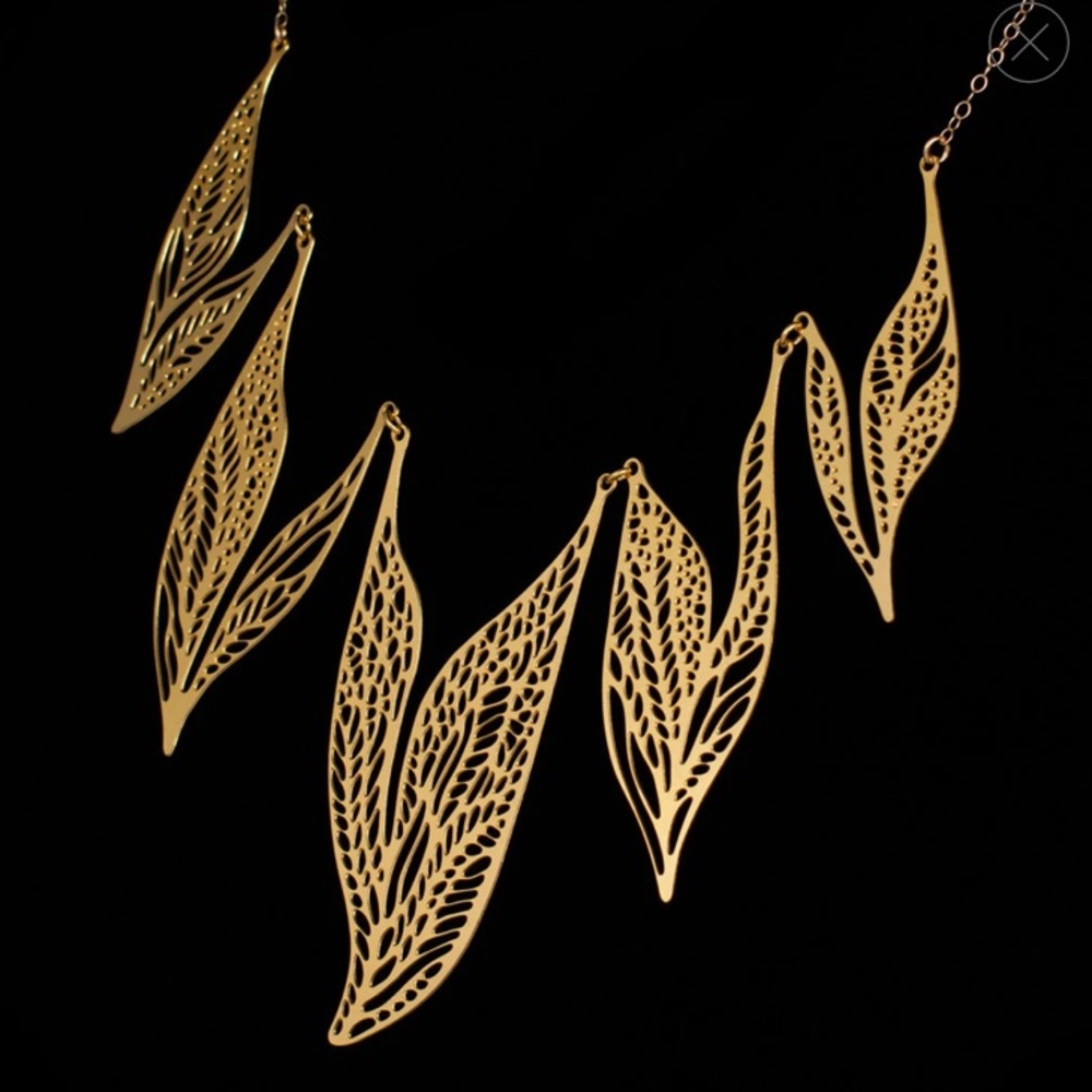 Hand Crafted Collection Alucik Flight Necklace Gold